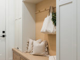 Transitional Entry by Cruz Interiors Inc.