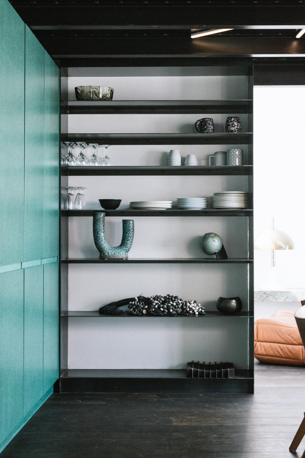 Réhabilitation d'un duplex esprit loft avec toit verrière coulissant
