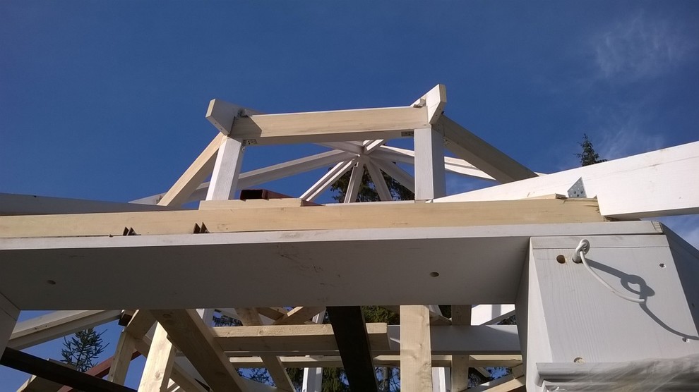 Традиционный летний павильон