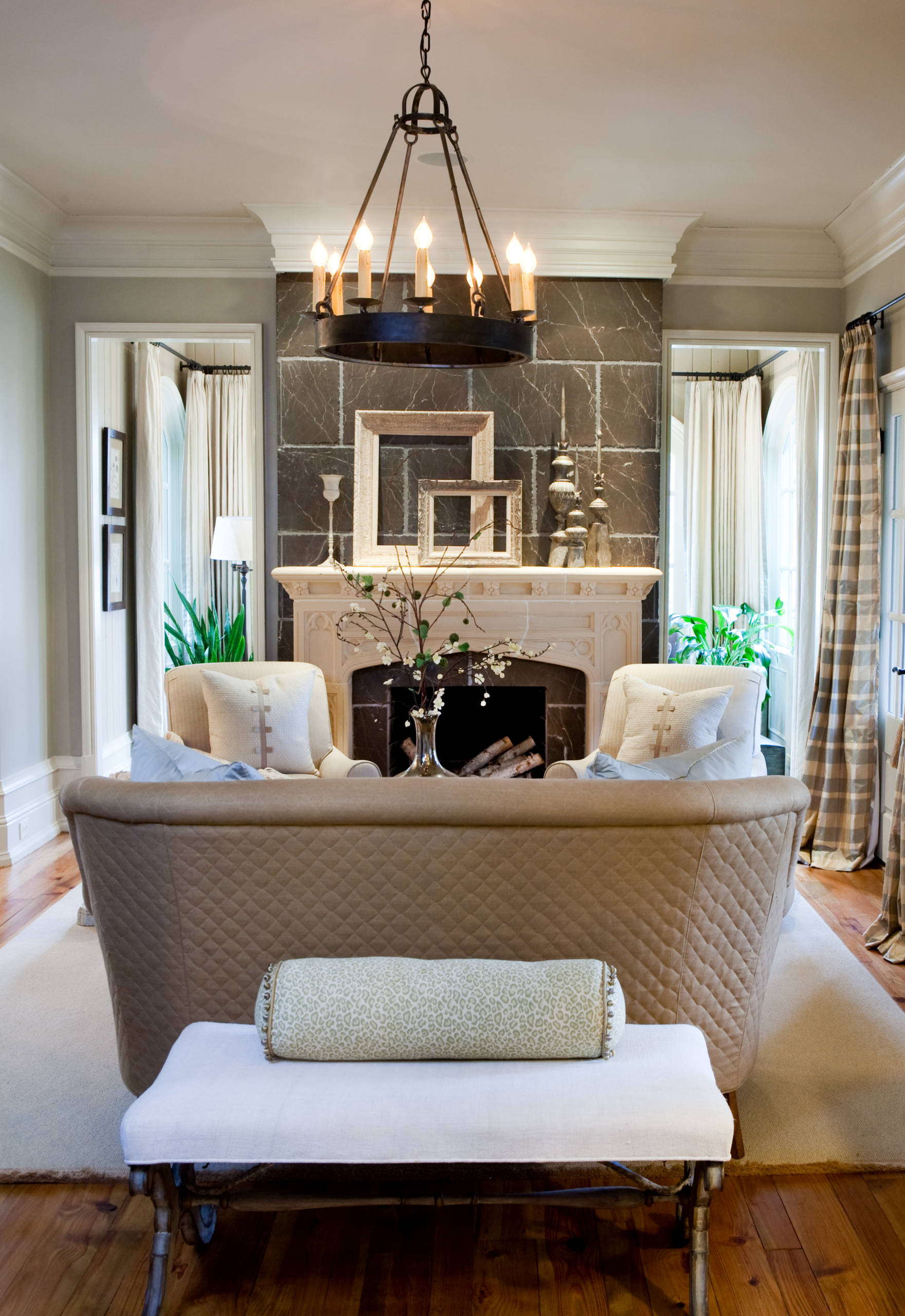 Houzz Tour: Old World Style Gets an Airy Update, image size:1760x2560