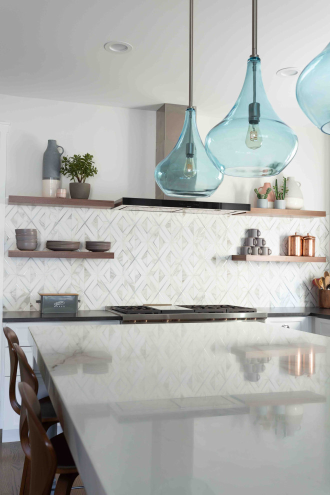 Example of a transitional kitchen design in Chicago