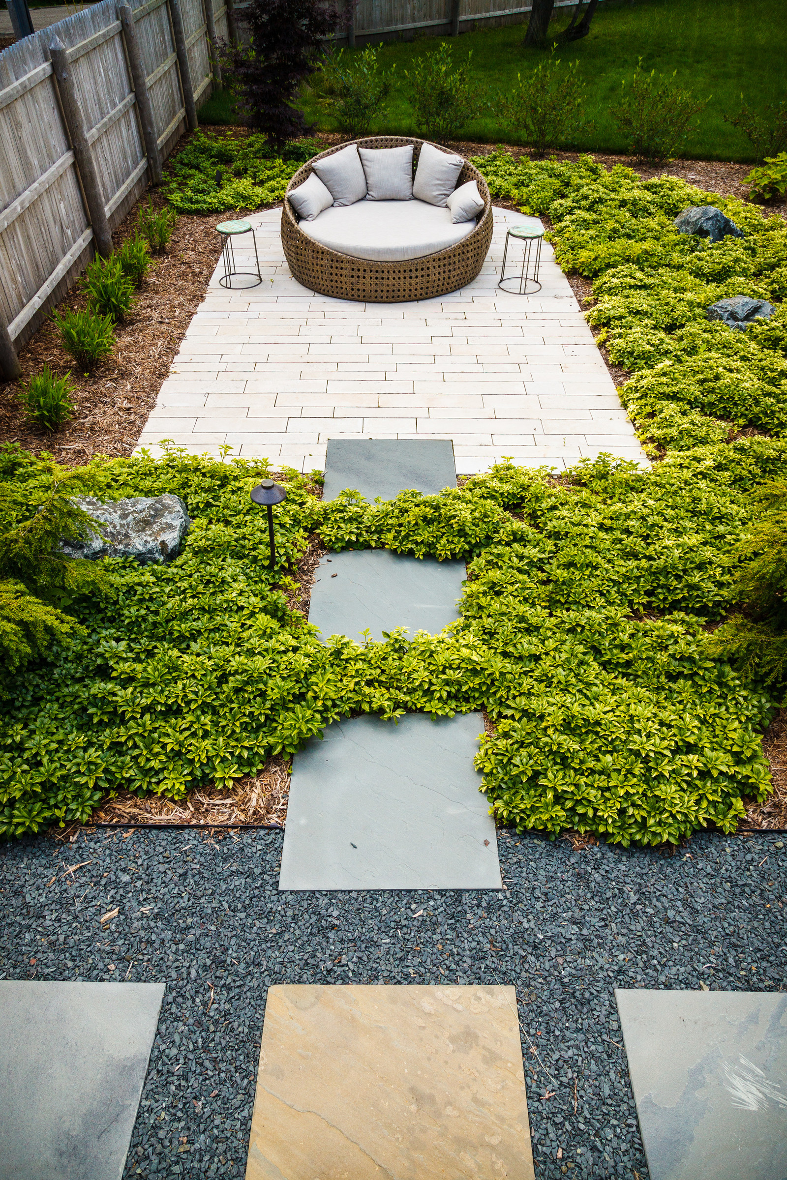 Traditional Stone Patio - Fox Point