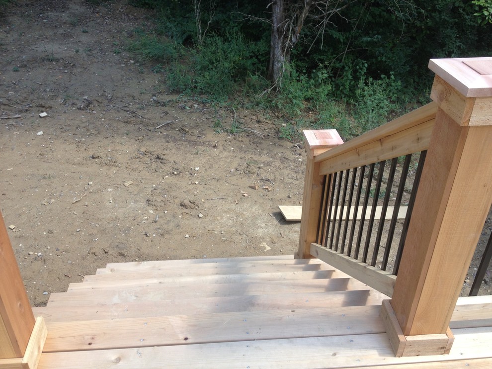Deck - contemporary deck idea in Columbus