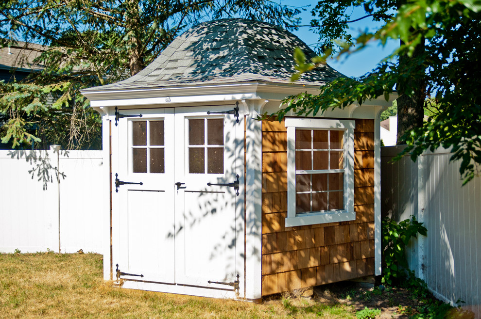 Design ideas for a mid-sized arts and crafts detached shed and granny flat in New York.