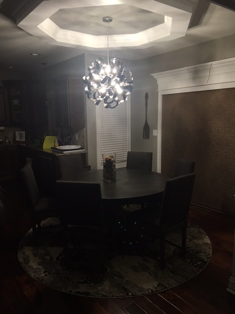 Example of a transitional dining room design in Chicago