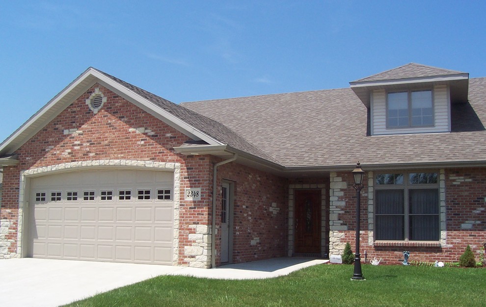 Photo of a transitional exterior in Kansas City.