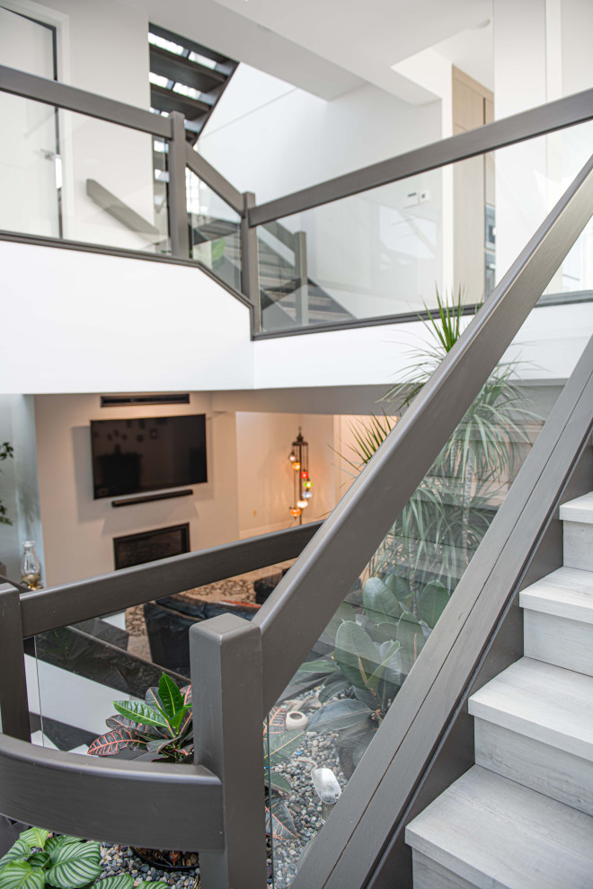 Home design - transitional home design idea in Vancouver