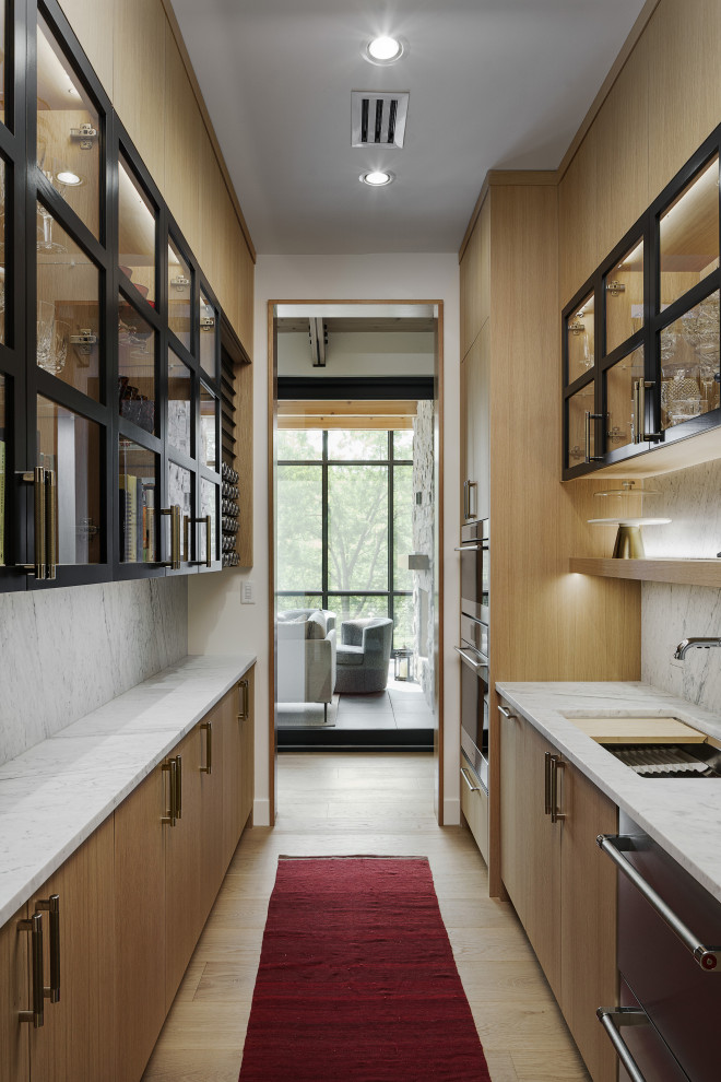 Home design - contemporary home design idea in Kansas City