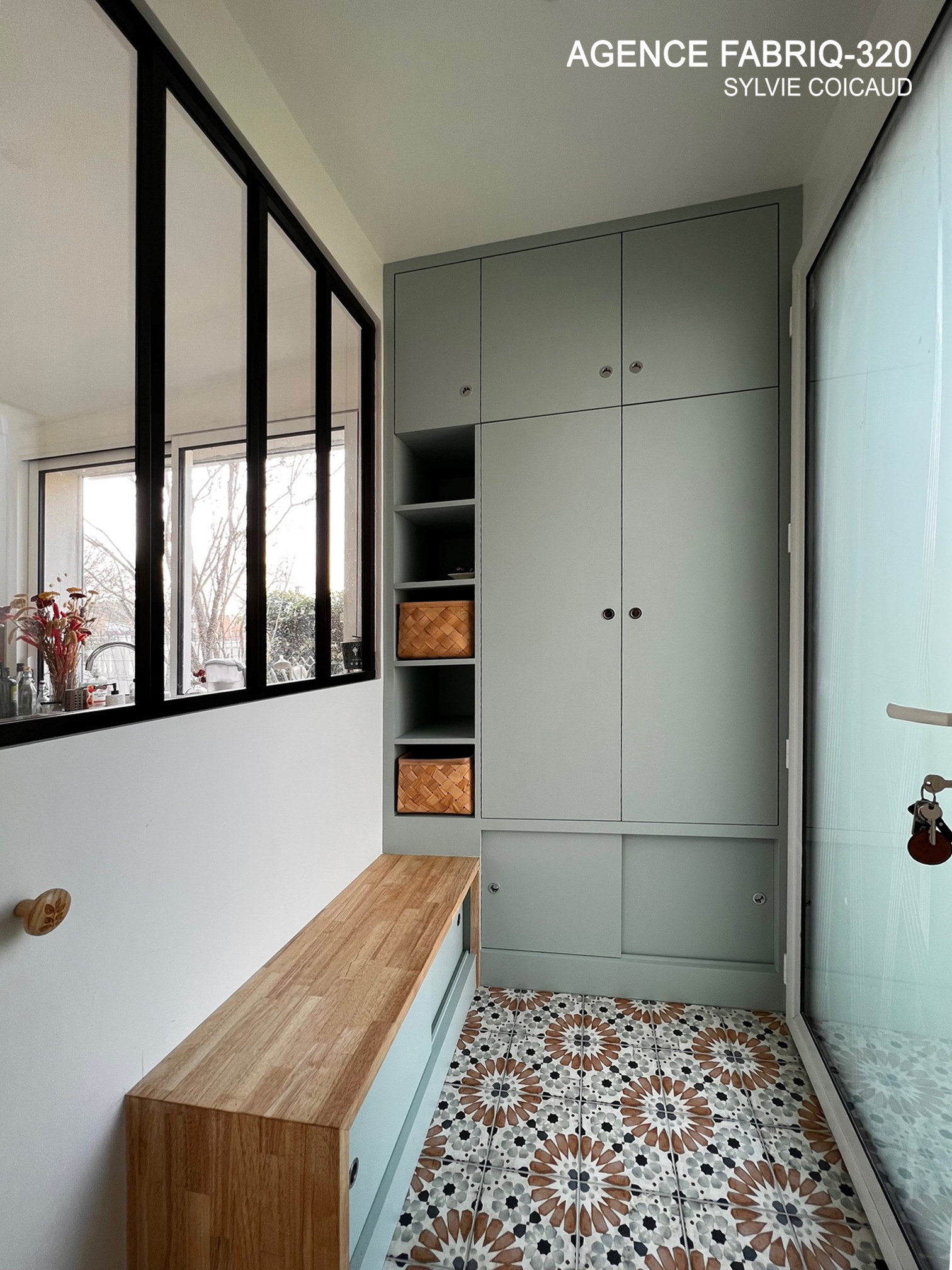 Inspiration for a 1960s home design remodel in Nantes
