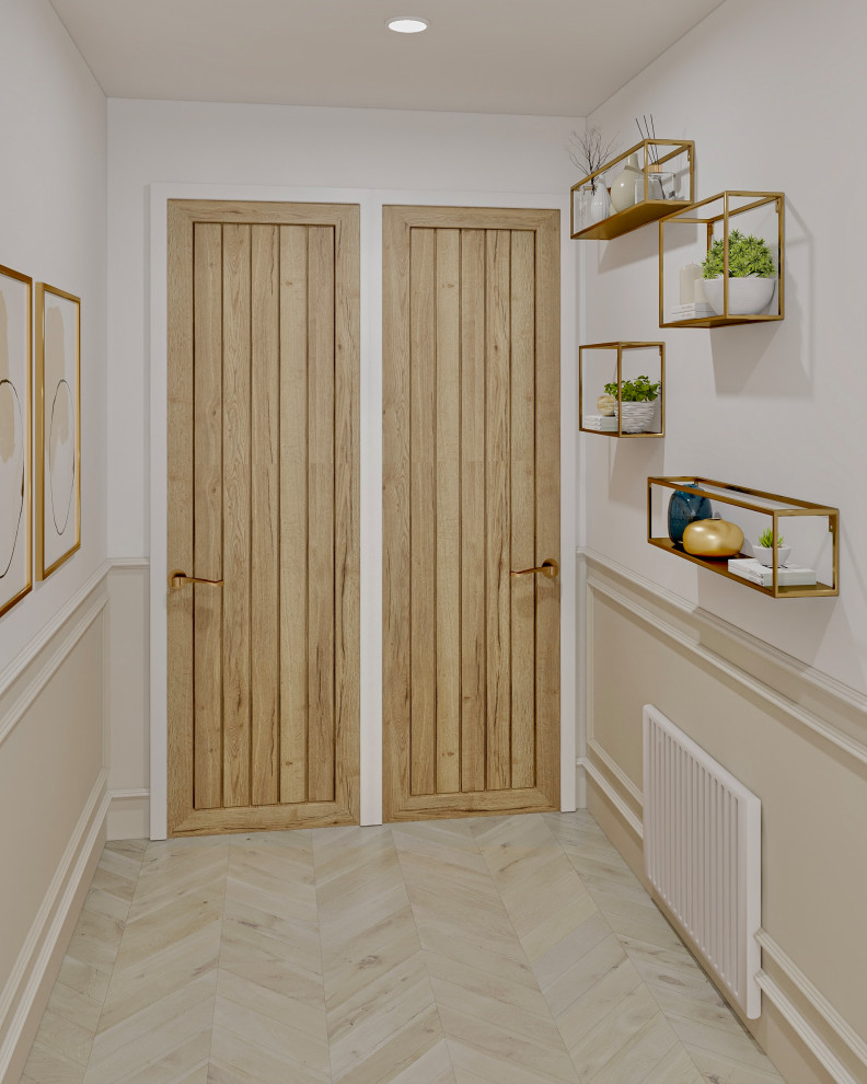 Cette photo montre un petit couloir tendance avec un mur blanc, parquet clair, un sol beige et du lambris.