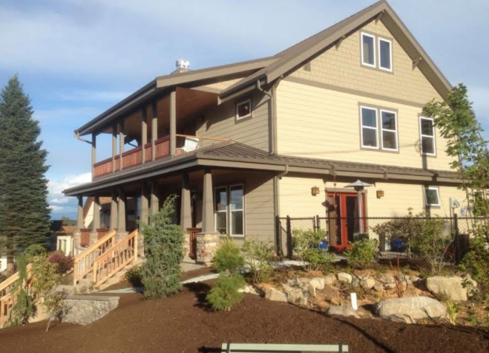Example of a finished Craftsman style home built with SIPs