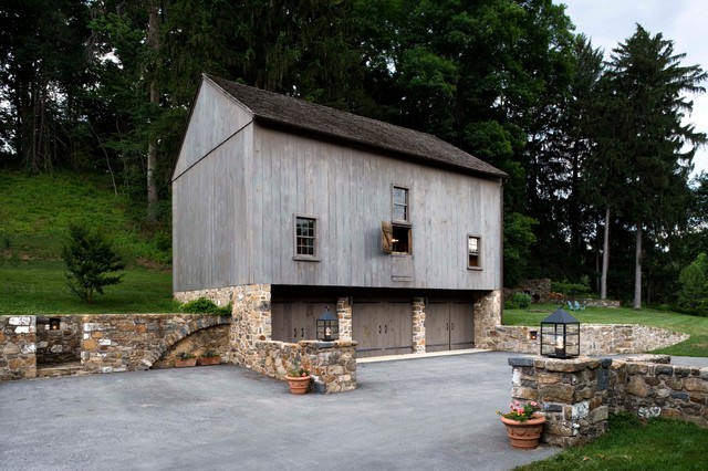 Barn lantlig-garage