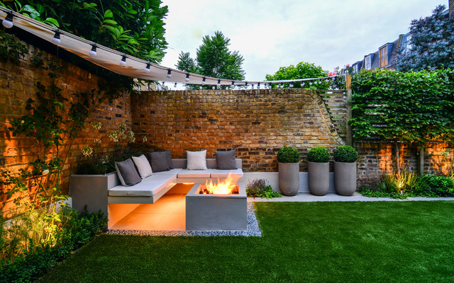 18 Cosy Outdoor Seating Areas for Cool Evenings | Houzz UK