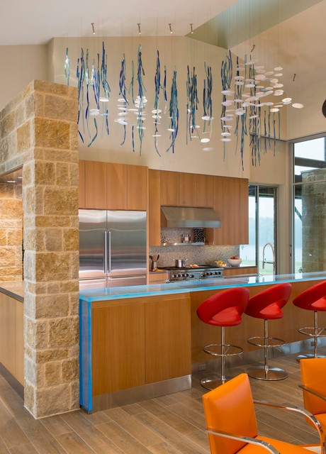 Modern Frontier- Texas Ranch House midcentury-kitchen