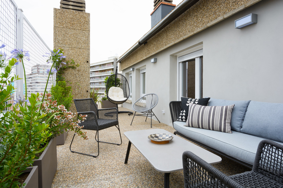 Foto de terraza actual grande en azotea