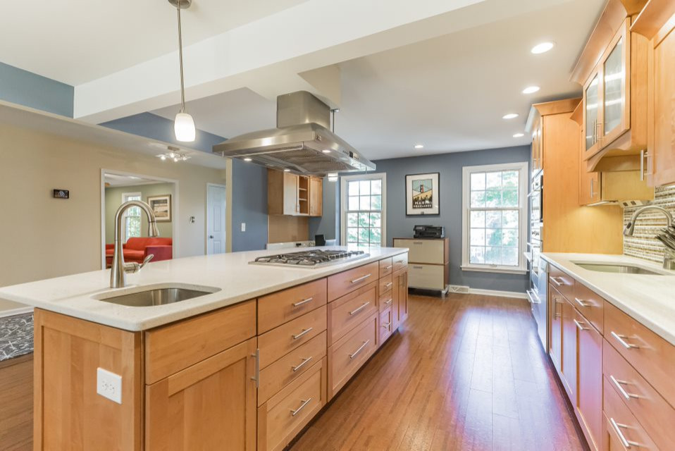 Inspiration for a transitional kitchen remodel in Philadelphia