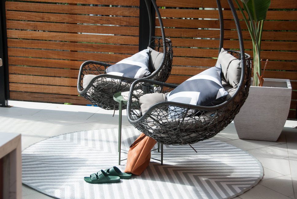 Inspiration for a mid-sized transitional backyard deck in Sydney with an outdoor kitchen and a pergola.
