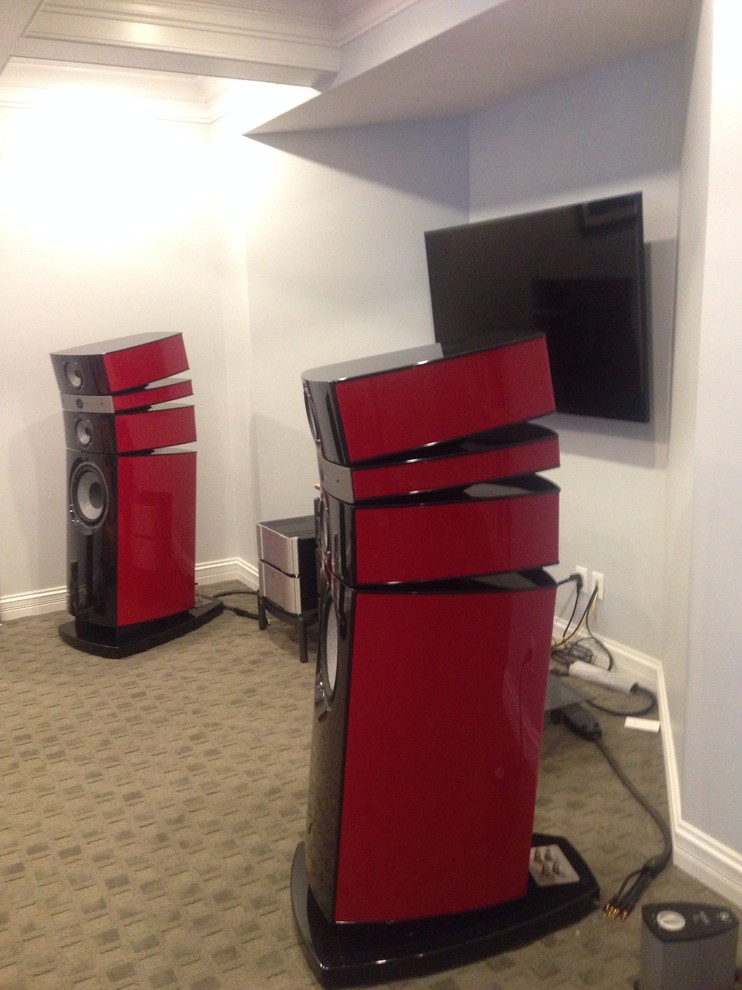 Photo of a modern home theatre in Nashville.