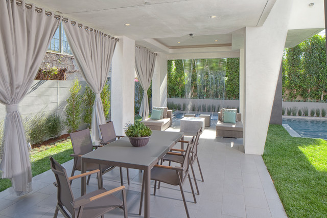 Alfred modern-patio