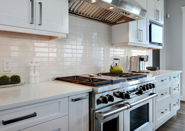 Transitional transitional-kitchen