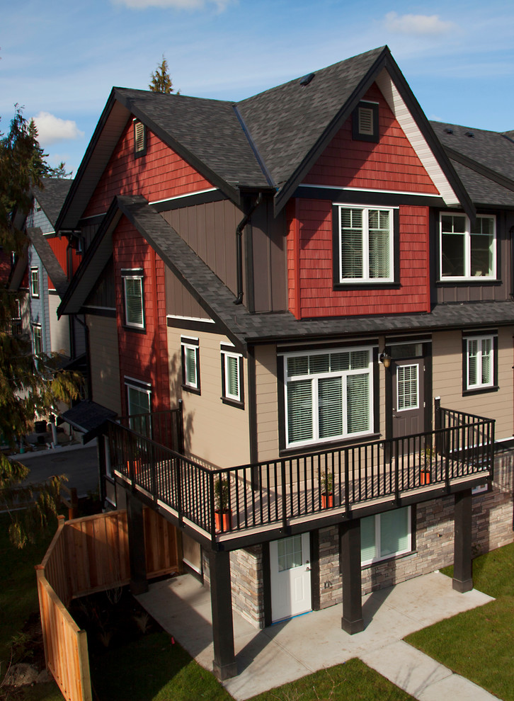 Photo of a contemporary deck in Vancouver.