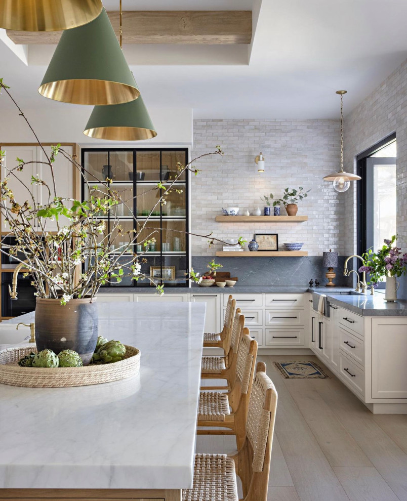 Transitional kitchen photo in Houston