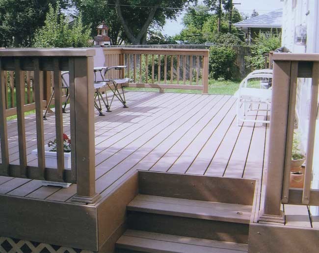 Inspiration for a transitional backyard deck remodel in Denver