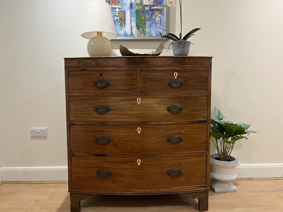 Sevenoaks Home Staging Mixing Old & New