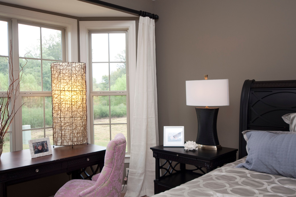 Home design - transitional home design idea