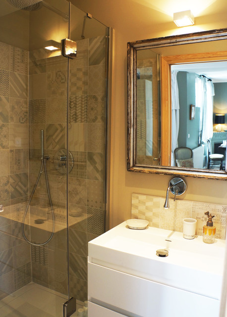 Rue Alexandre Parodi klassisch-modern-badezimmer
