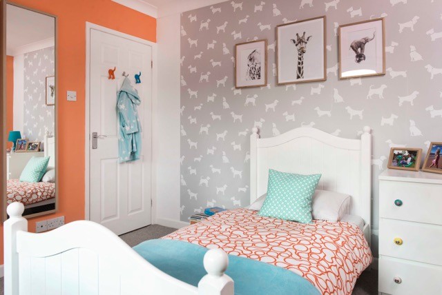 Bungalow renovation, Devon trendy-sovevaerelse