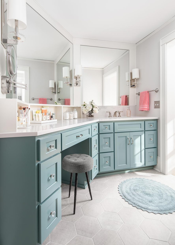 Inspiration for a mid-sized contemporary master bathroom in Minneapolis with shaker cabinets, an undermount sink, engineered quartz benchtops, white benchtops, a double vanity and a built-in vanity.