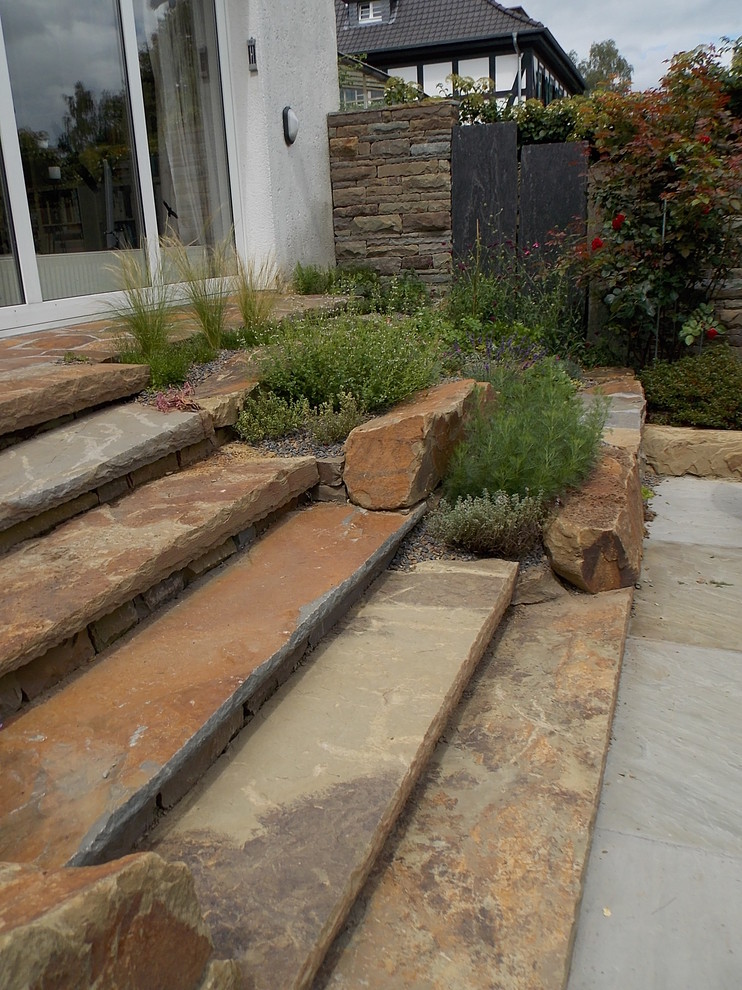 Gerade, Kleine Mediterrane Treppe in Köln