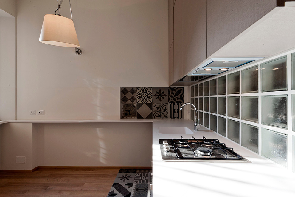 Inspiration for a modern kitchen in Milan.