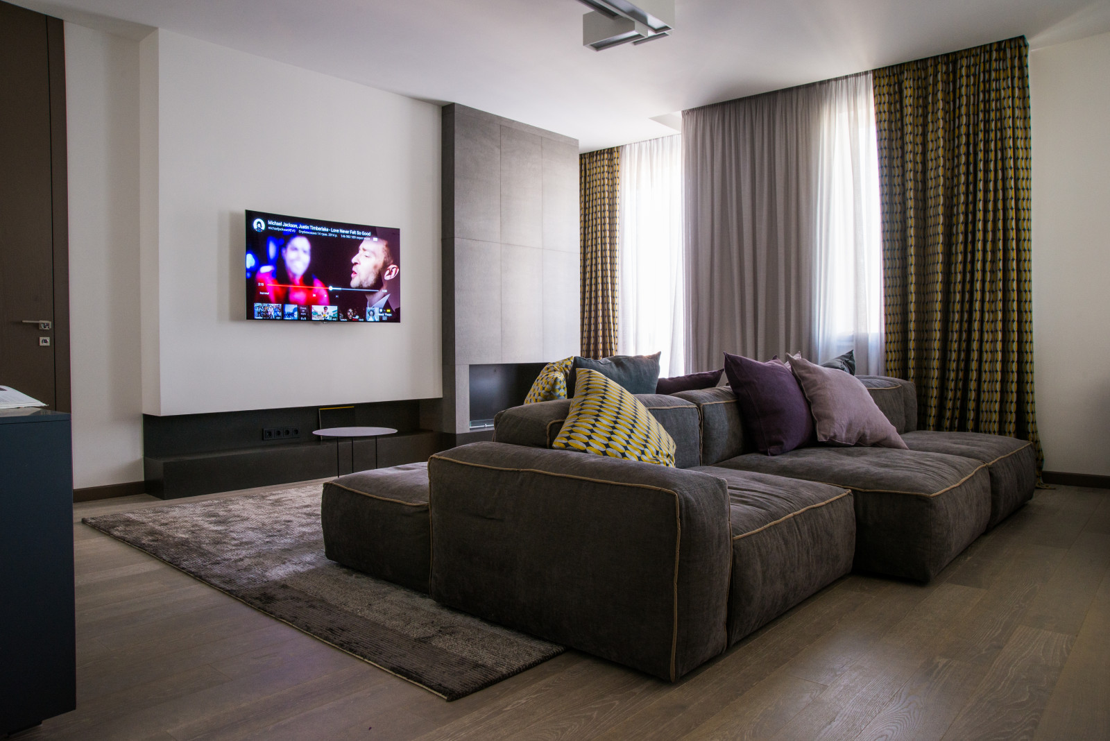 Серый кардинал