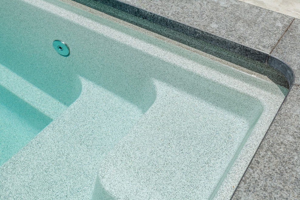 Бассейн в процессе реализации.