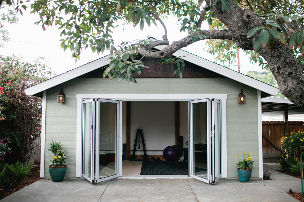 Photo of an arts and crafts home gym in Los Angeles.