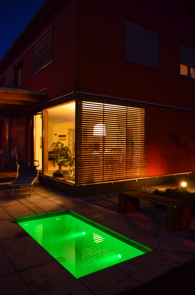 Moderner Pool in München