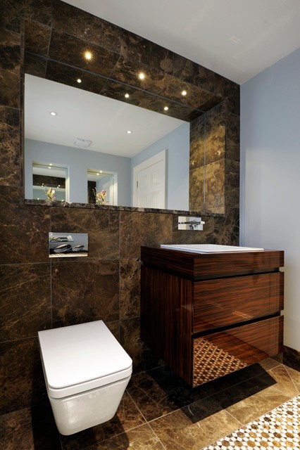 Cloakroom modern-toalett