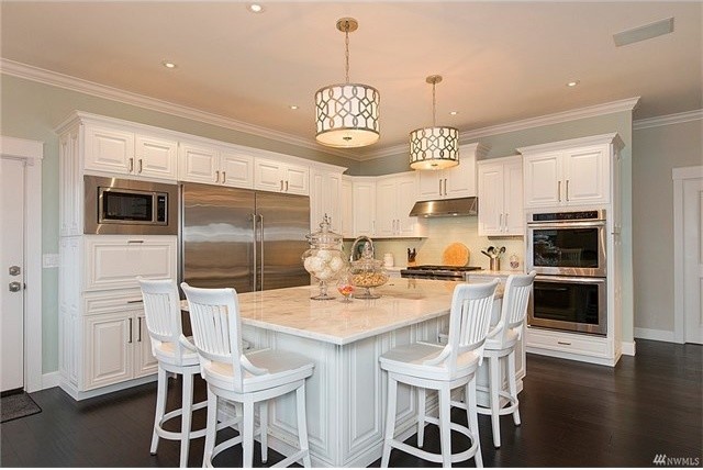 Custom Home-Magnolia