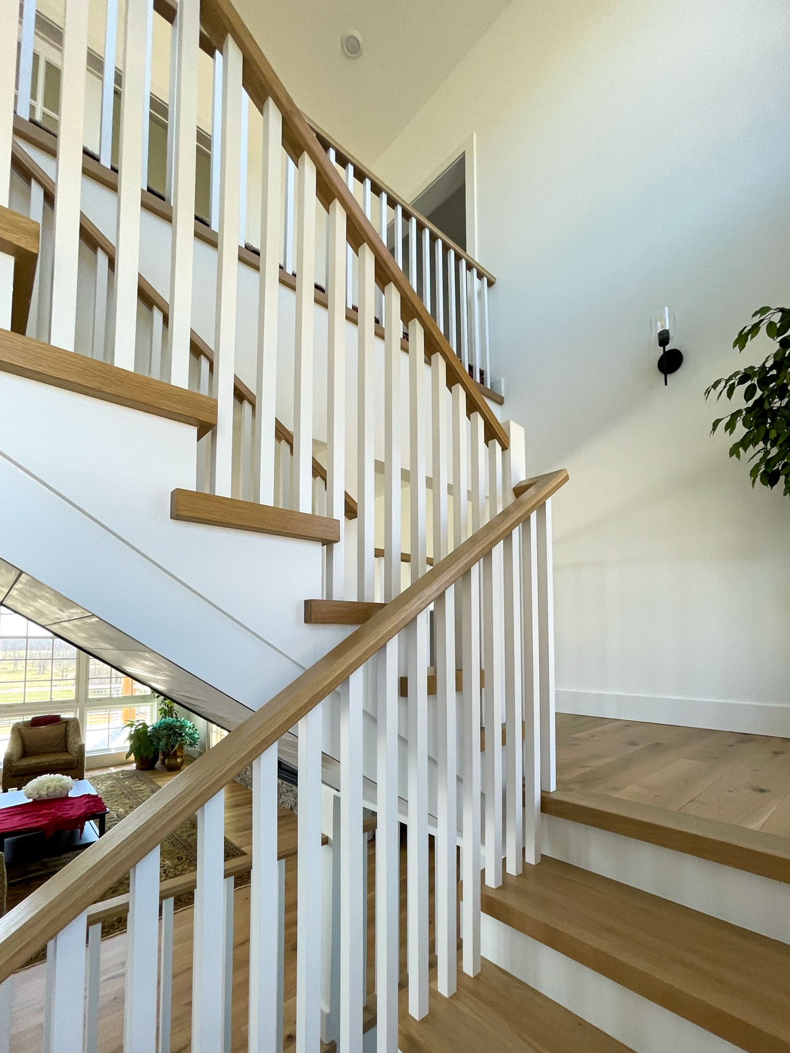 91_U-Shaped Floating Staircase Surrounded by Bucolic Mountain Views, Winchester,