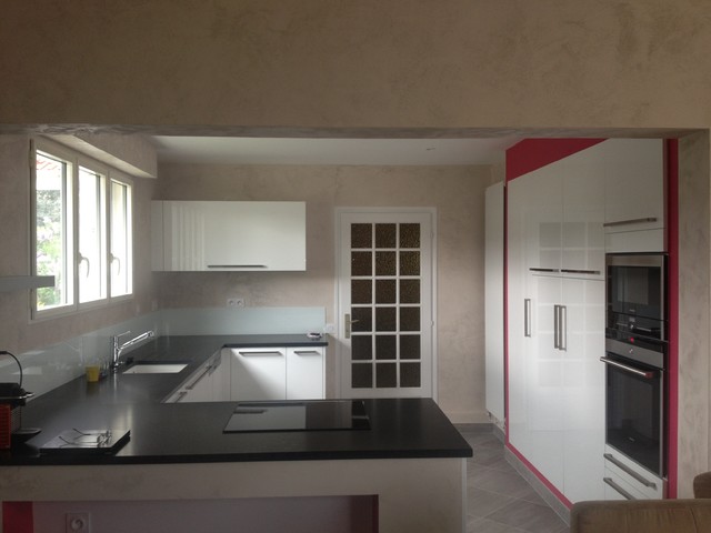 CUISINE  LAQUE BLANC modern-koek