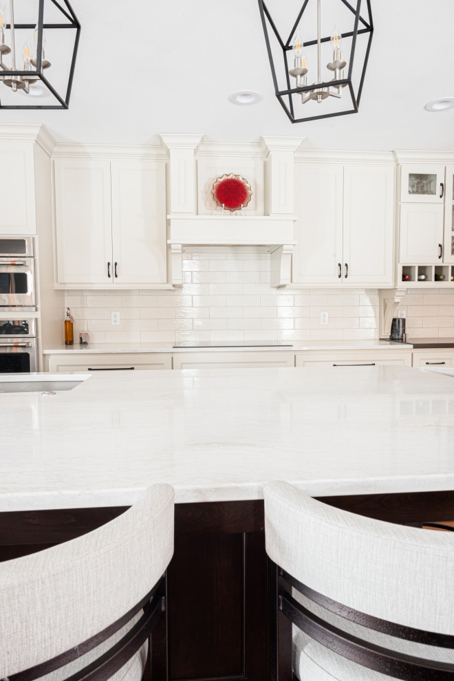 Kitchen - transitional kitchen idea