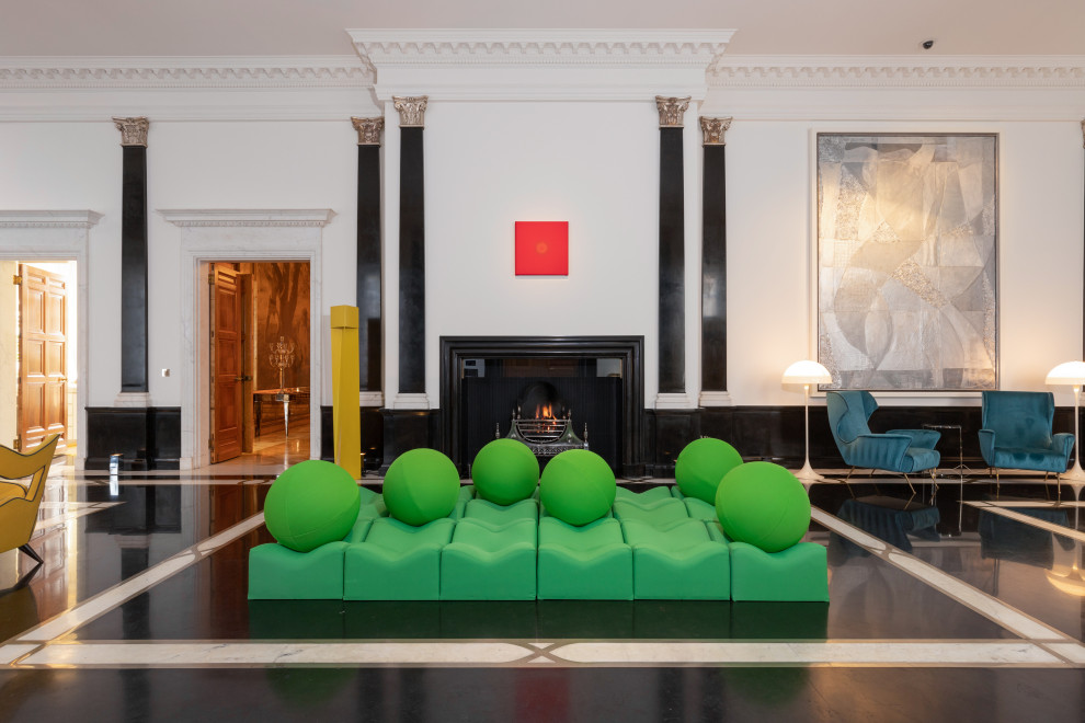 Contemporary living room in London.