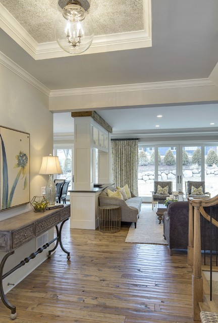 Minneapolis Transitional traditional-entrance