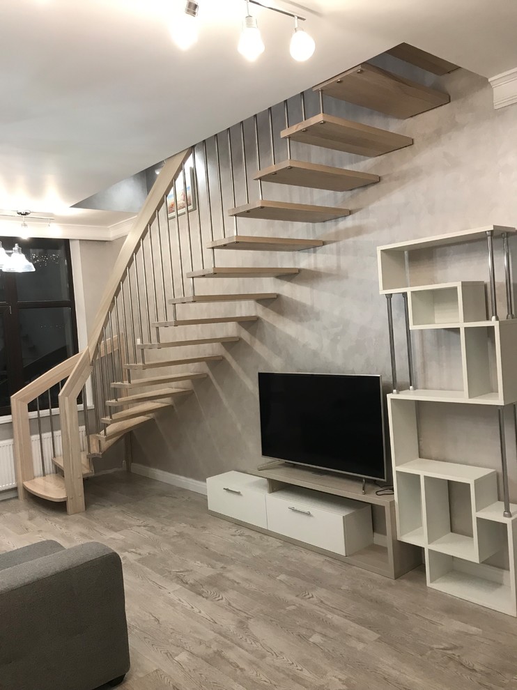 Лестница в двухуровневой квартире