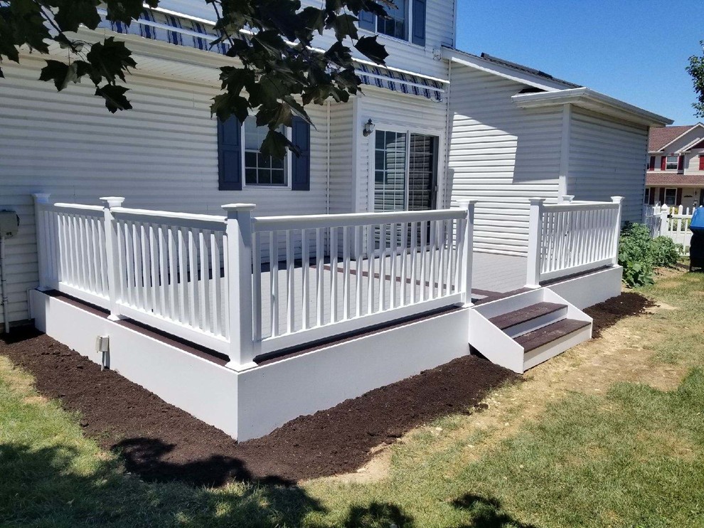 Deck Replacement - from Wood to Composite Picture Frame design