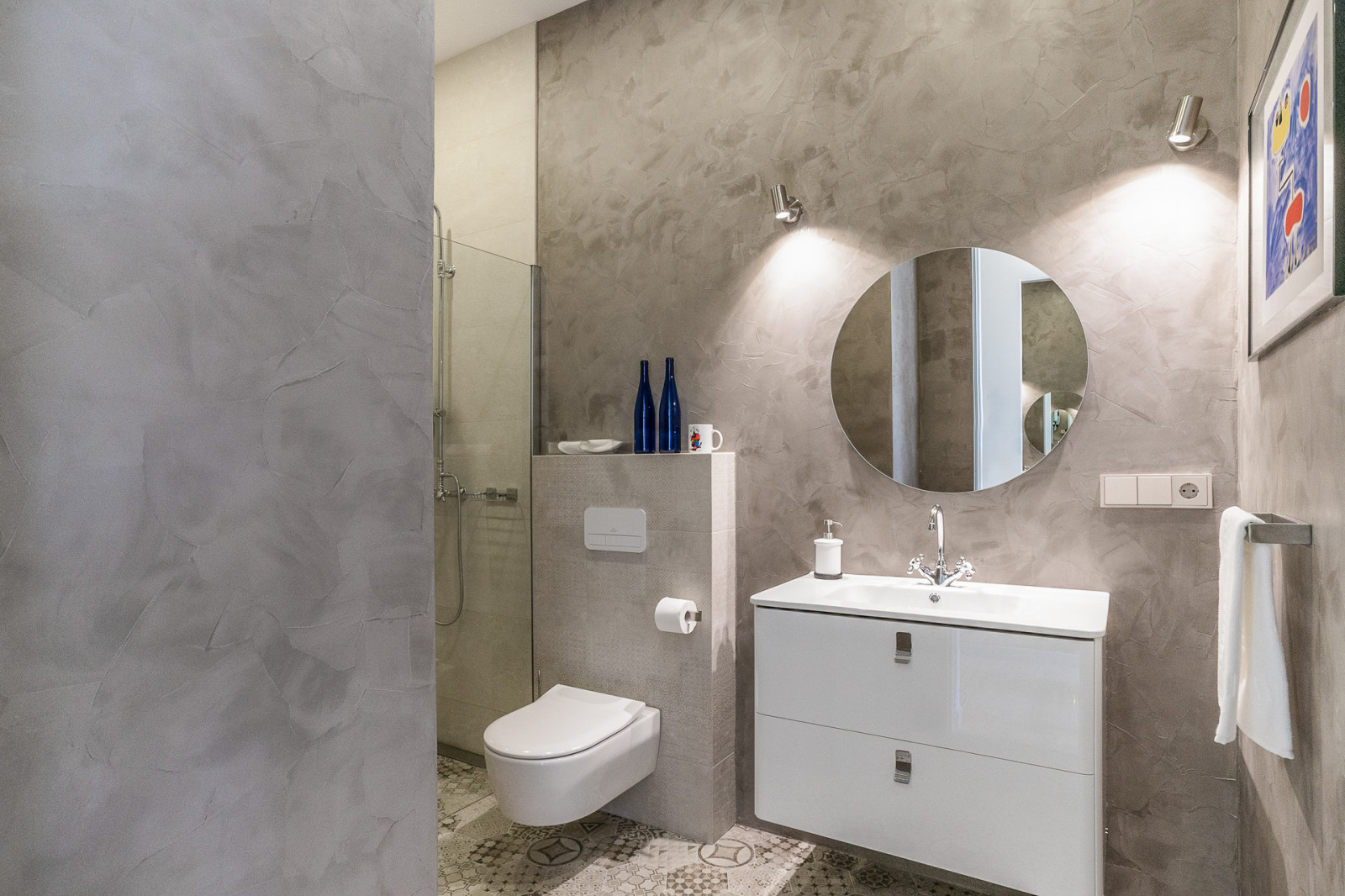 ИСПАНСКАЯ РИВЬЕРА. ДОМ НА СКЛОНЕ.