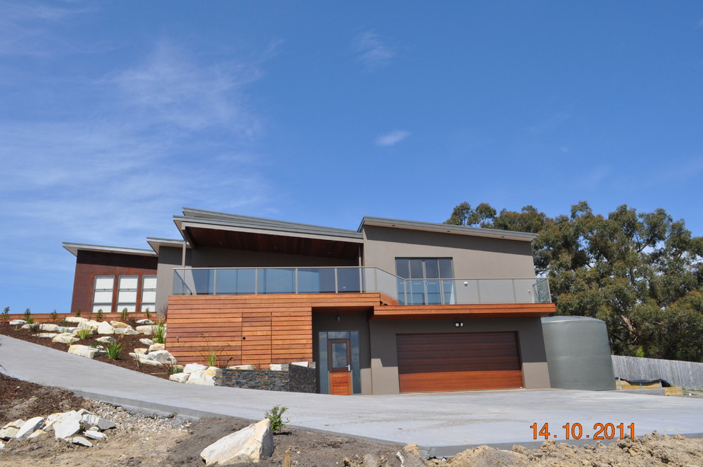 This is an example of a contemporary exterior in Geelong.