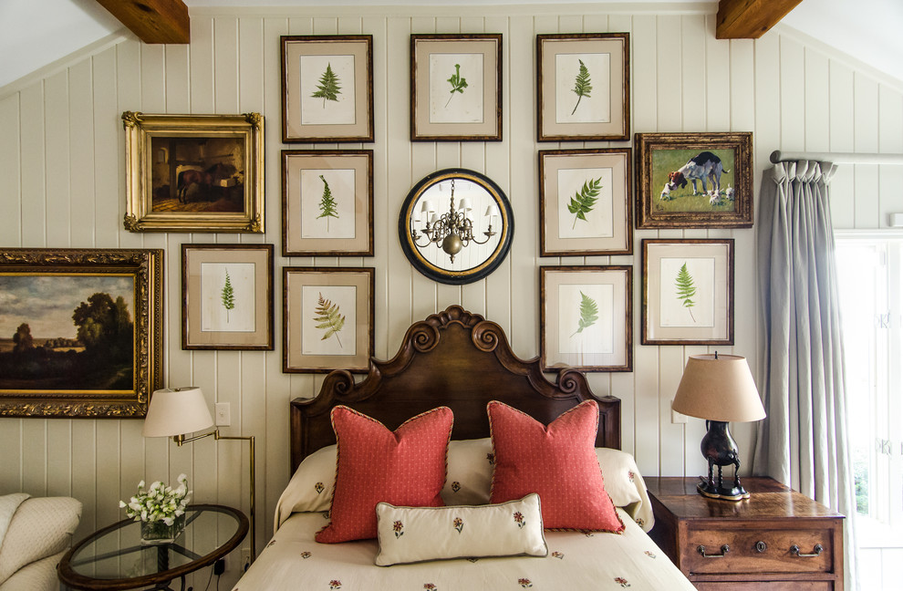 Country bedroom in Atlanta with beige walls.